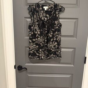 LOFT Black and White Floral Sleeveless Blouse Size 10